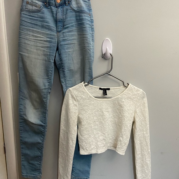 Brands include: PINK, urban outfitters, garage, and H&M - Picture 1 of 9